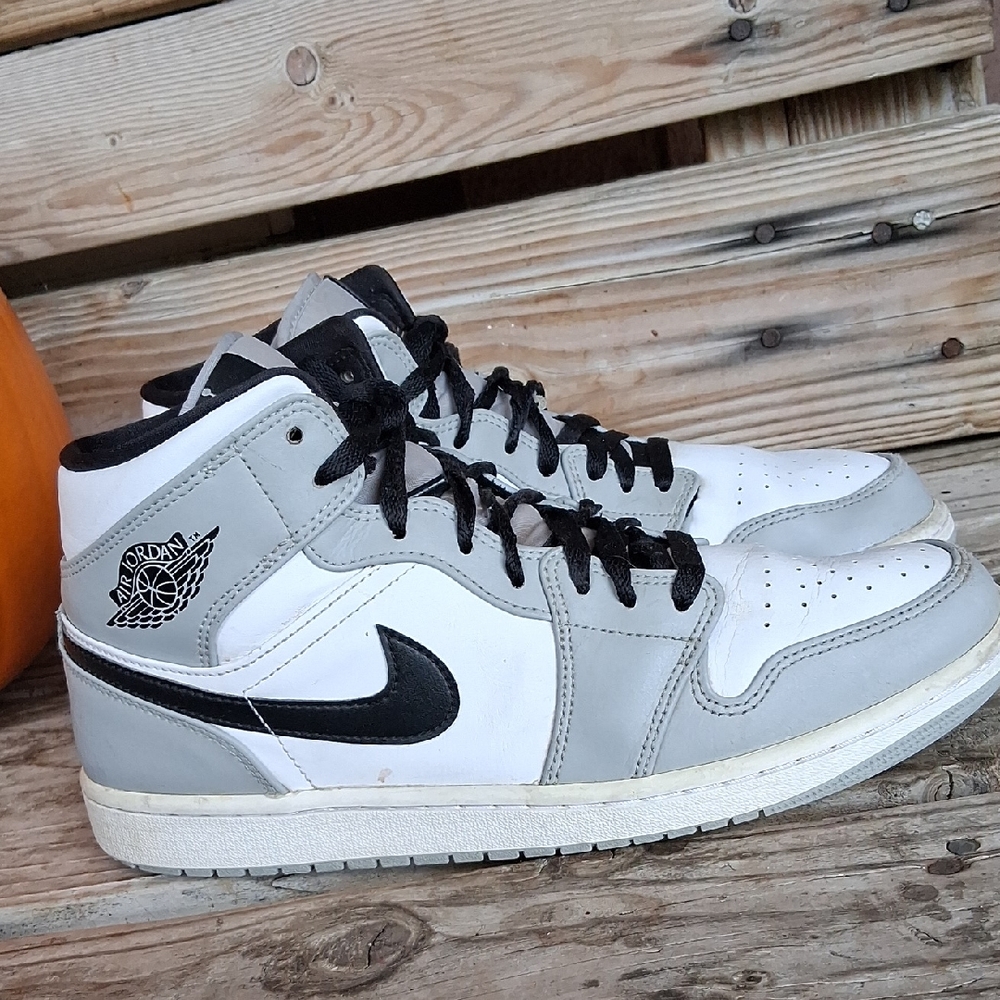 Jordan 1 Mid Smoke Grey Men's Black, Gray, and White Sneakers - Picture 6 of 15